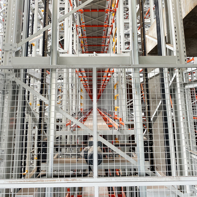 Vervoerder en pendelwagen Driedimensionaal opslagsysteem voor magazijnen Geautomatiseerd opslag- en ophaalsysteem ASRS